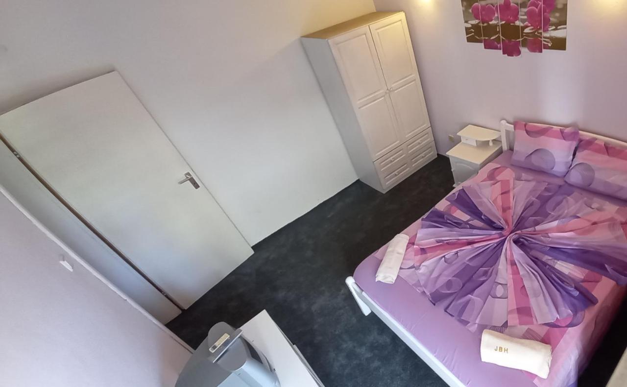 Guesthouse Flora キテン エクステリア 写真