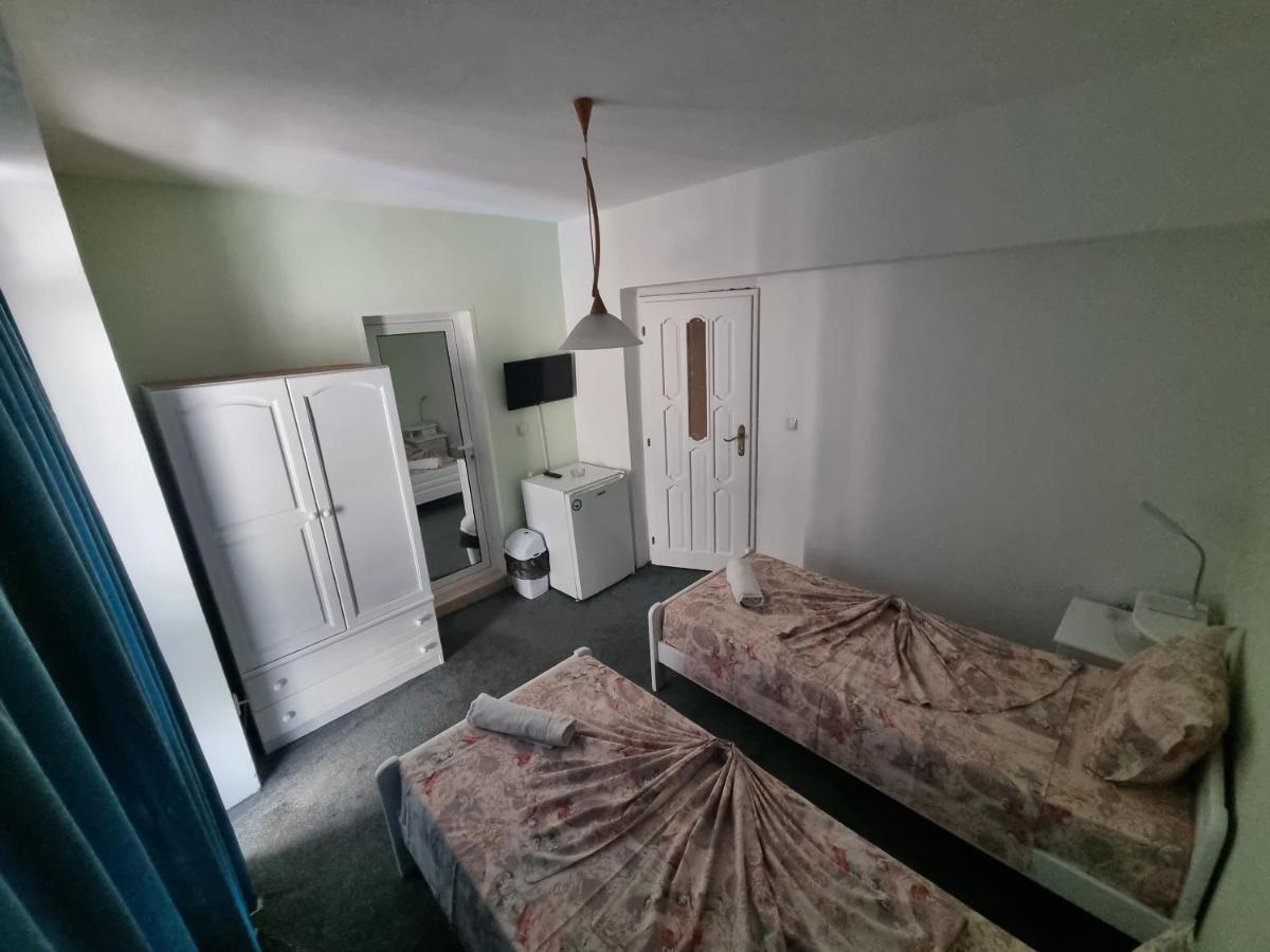 Guesthouse Flora キテン エクステリア 写真