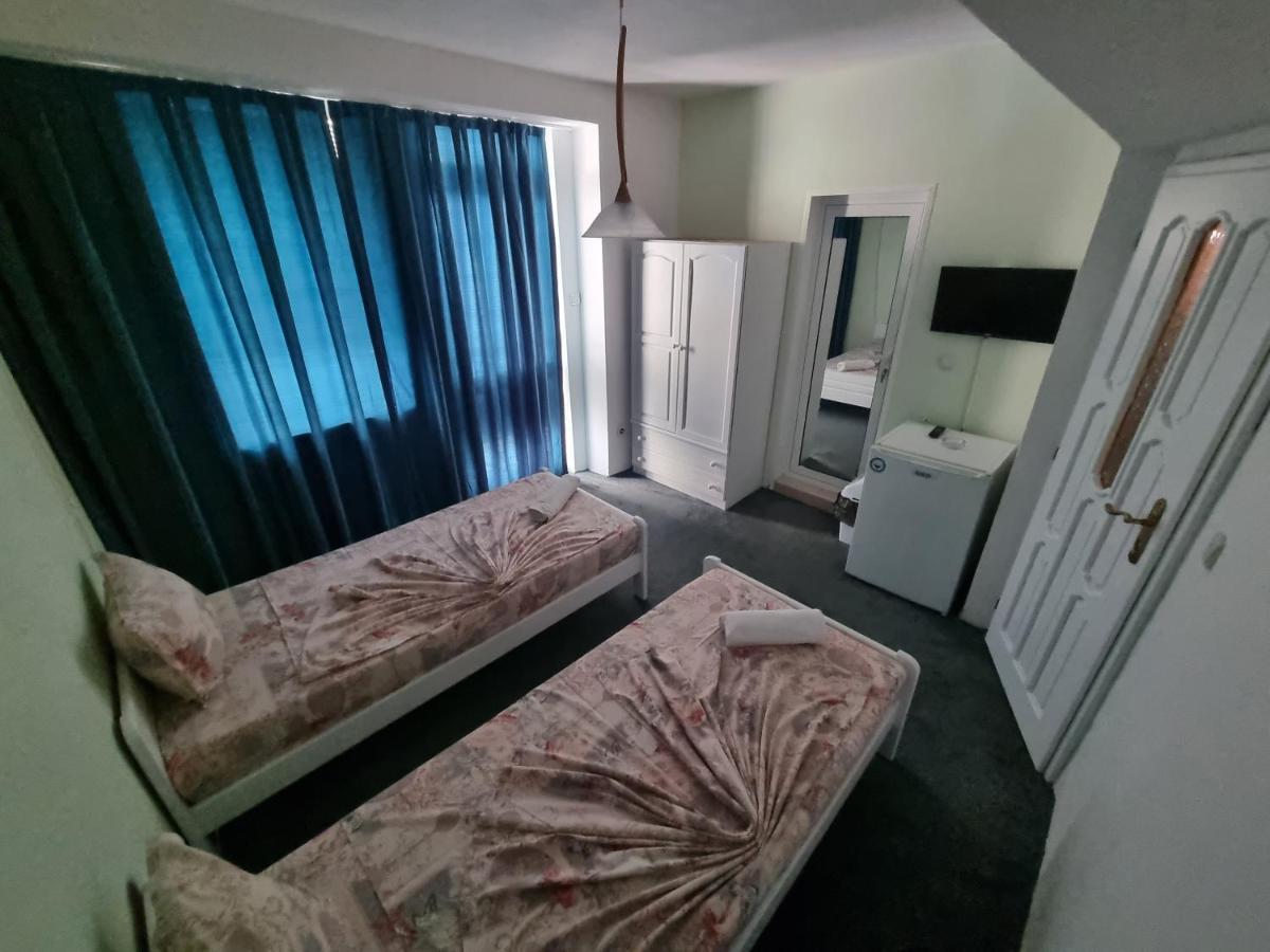 Guesthouse Flora キテン エクステリア 写真