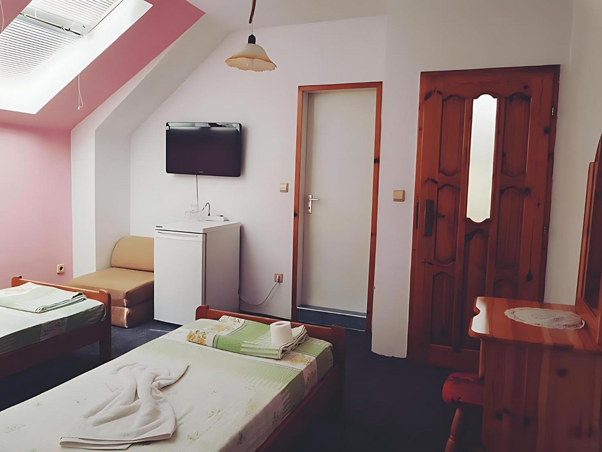 Guesthouse Flora キテン エクステリア 写真
