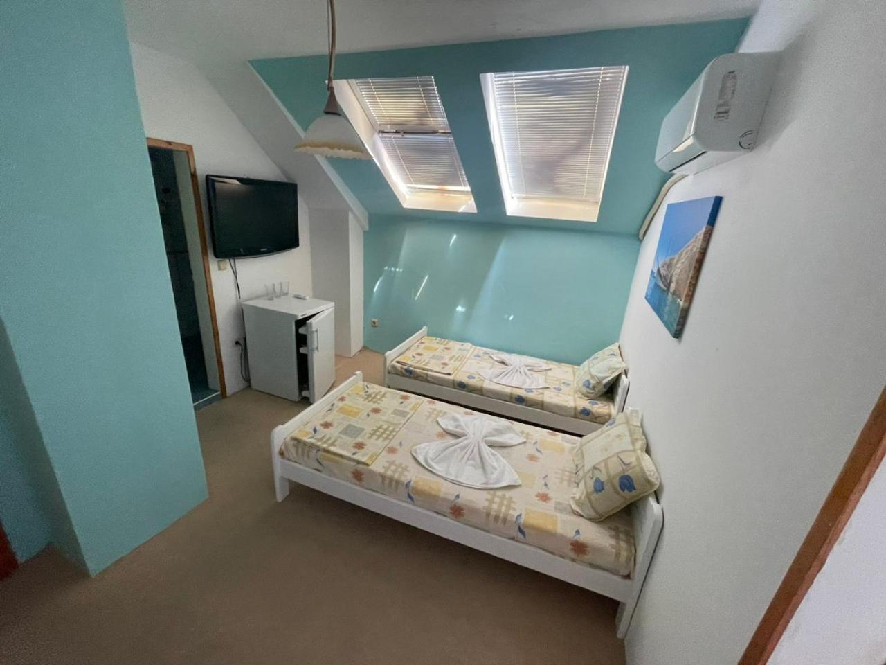Guesthouse Flora キテン エクステリア 写真
