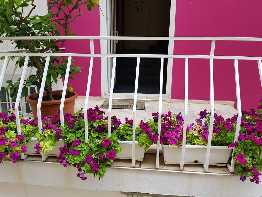Guesthouse Flora キテン エクステリア 写真